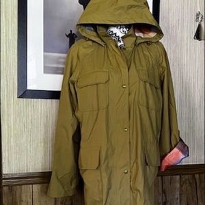 Woolrich rain jacket size Large